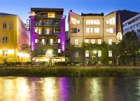 Stadthotel Goldenes Schiff فنادق في 