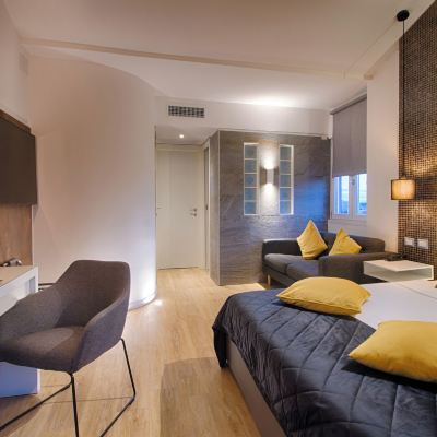 Superior Suite with Balcony Hotel Raganelli Promo Code