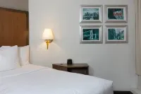 La Quinta by Wyndham Secaucus Meadowlands