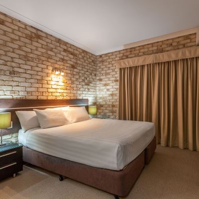 One-Bedroom Apartment Self Catering Highlander Motor Inn Promo Code