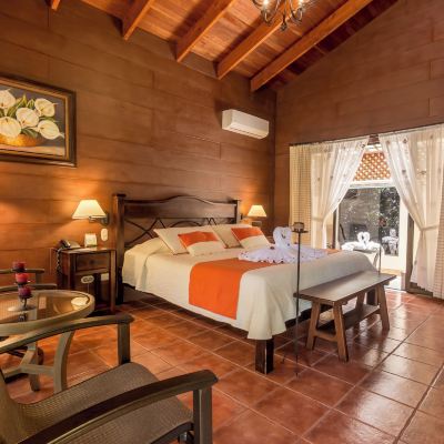 Romantic Villa, Jetted Tub Hotel El Silencio del Campo Promo Code