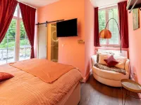 Luxurious villa with heated pool Hotel a 