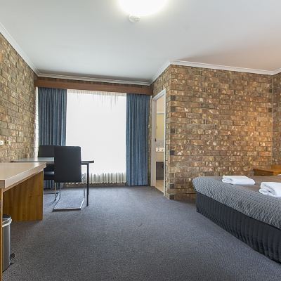 Superior Queen Room - Non-Smoking Citrus Valley Motel Promo Code