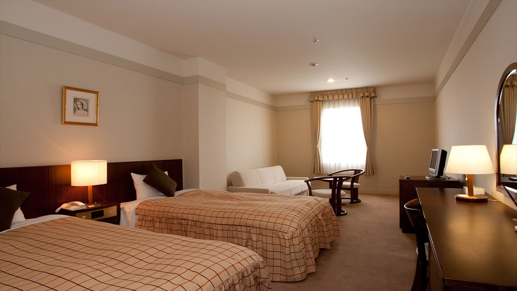 【禁烟】derakkusutsuin/37平米（温泉ユnittobasu付）