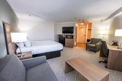 Quality Inn & Suites Отели в г. 