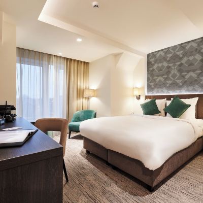 Standard Queen Room Keizershof Hotel Promo Code