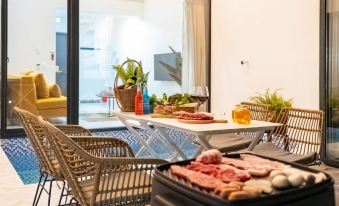 Gyeongju May Breeze Pool Villa - Housity