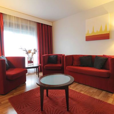 One-Bedroom Suite Park Inn by Radisson Birmingham Walsall Promo Code