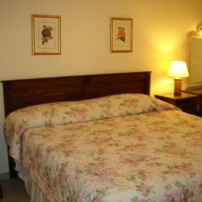 Deluxe Apartment, 1 King Bed with Sofa Bed, Kitchen, Partial Sea View