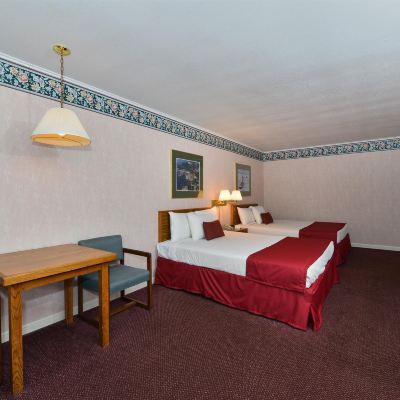 Standard Room with Two Queen Beds-Pet Friendly