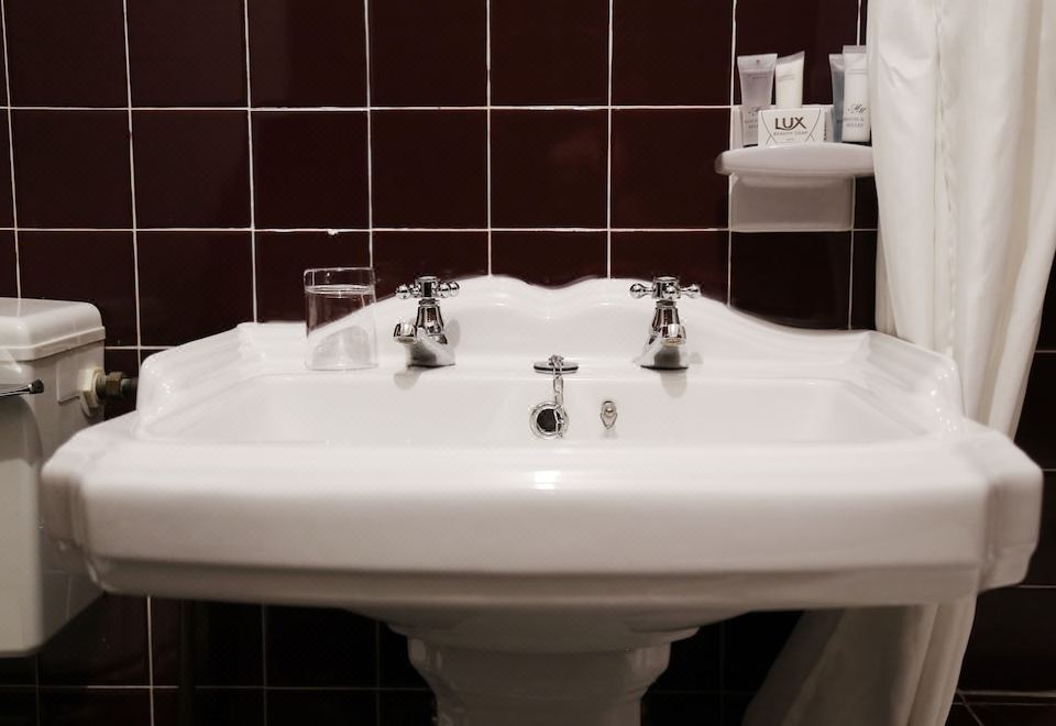 Walpole Bay Hotel Twin Room With Private Bathroom