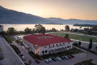 The Lake Hotel Hotels in 
