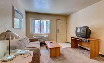 Emerald Suites at S. Las Vegas Blvd