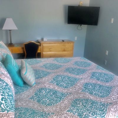 Signature Room, 1 King Bed, Non Smoking, Partial Ocean View The Atlantic House Promo Code