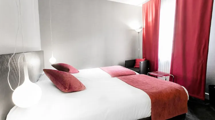 オステルリ デュ シャポー ルージュ 部屋