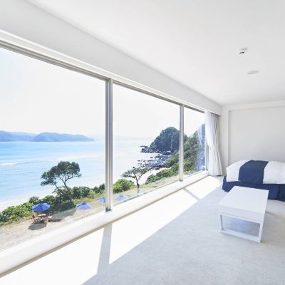 デラックスオーシャンビューダブルルーム(高層階) ザ　シーン クーポン