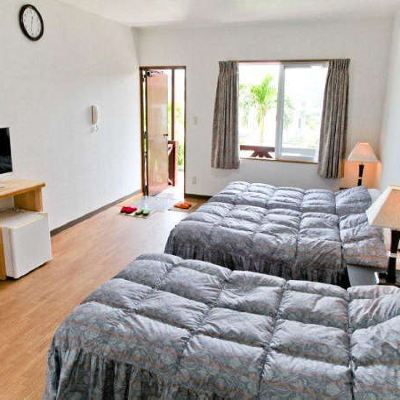 ゲストルーム(ご利用人数3名)(浴室) 川平の宿　やすらぎ クーポン