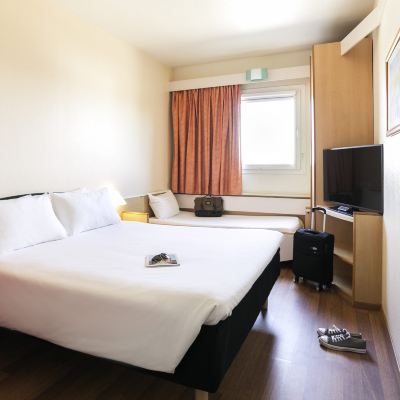 Family Room With 1 Double Bed And Extra Bed Ibis Jerez de La Frontera Cadiz Promo Code