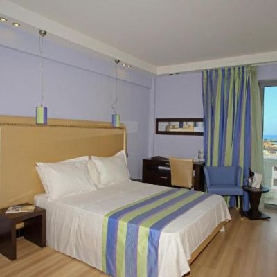 Standard Double Room with Partial Sea View