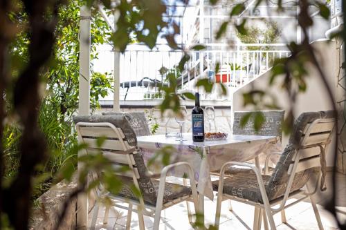 带露台一室公寓