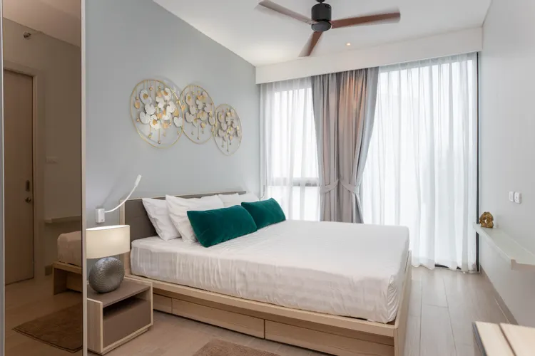 1Br Lake&Pool