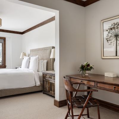 the Couloir Residence Four Bedroom Slopeside (2 King, 2 Queen&King in Loft) Four Seasons Resort Jackson Hole Promo Code