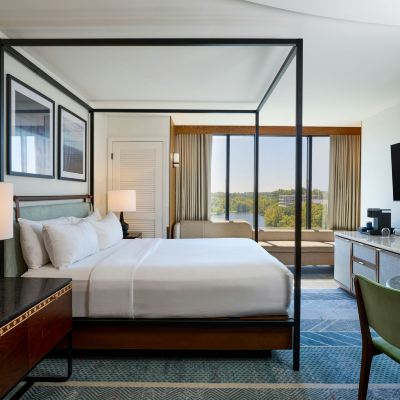 King Room with Lake View Merriweather Lakehouse, Autograph Collection Promo Code