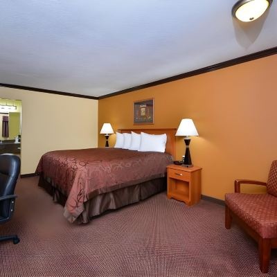 Standard King Room-Non-Smoking Americas Best Value Inn Center Promo Code