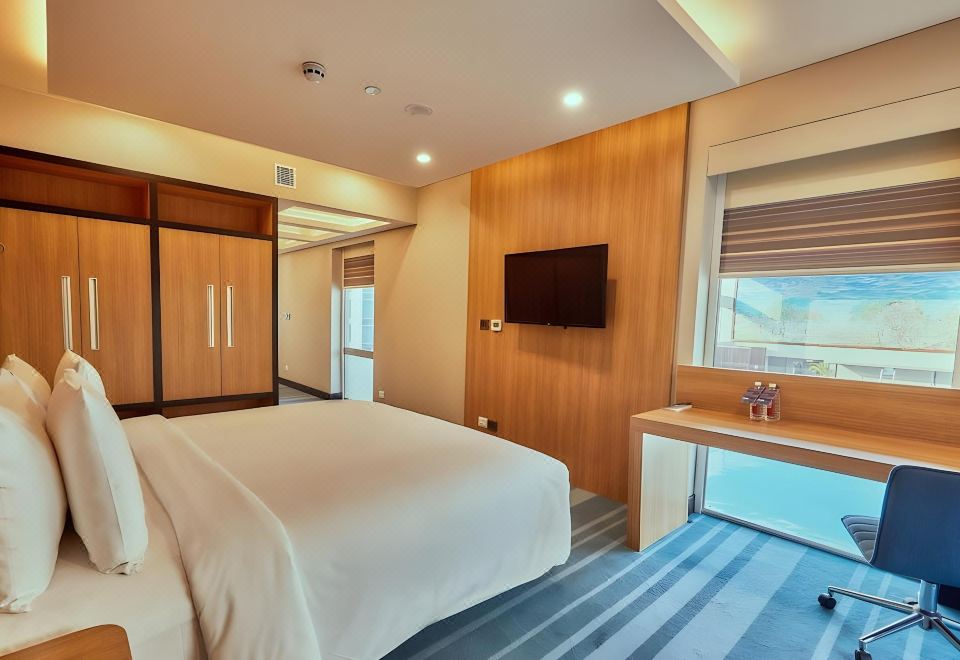 Aloft New Delhi AerocityAloft, Room, 2 Twin Beds, Pool View
