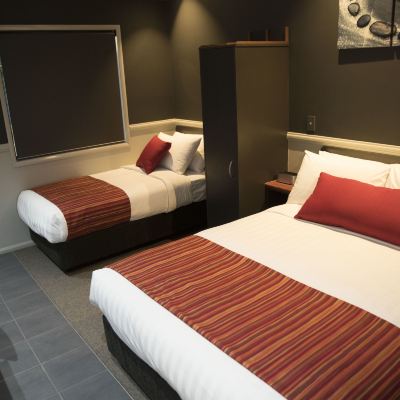 單人大床房 巖石汽車旅館優惠