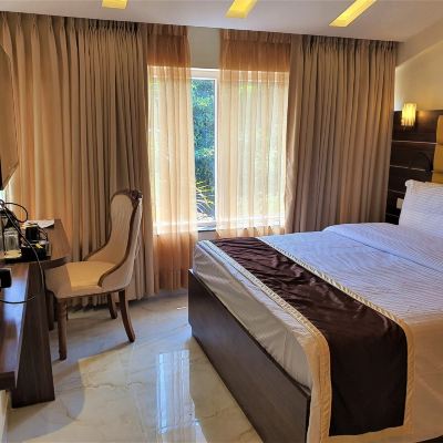 Deluxe Room With Balcony And Pool View Vits Shanti Solitaire Arpora Promo Code