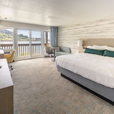 Deluxe King Room with River View Jot's Resort Promo Code