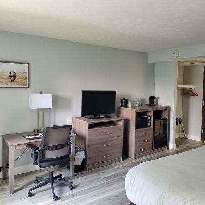 Standard King Room with Sofa Bed Evergreen Resort Promo Code