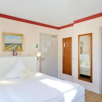 Comfort Room With French Bed (1, 40M) Hotel Villa Monte Vino Promo Code
