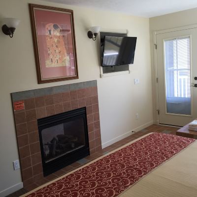 One-Bedroom Suite Harbor Lights Resort Promo Code