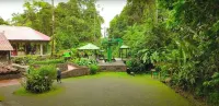 Tapirus Lodge and Reserve Hotel di 