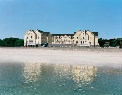 Galway Bay Hotel Conference & Leisure Centre Hotel a 