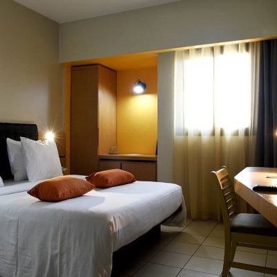 Deluxe Room Planet Hotel Promo Code