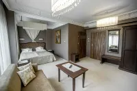 Zamek Dubiecko Hotels in 