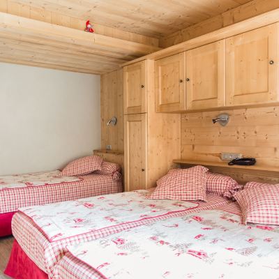 Quadruple Room Alpen Roc Promo Code