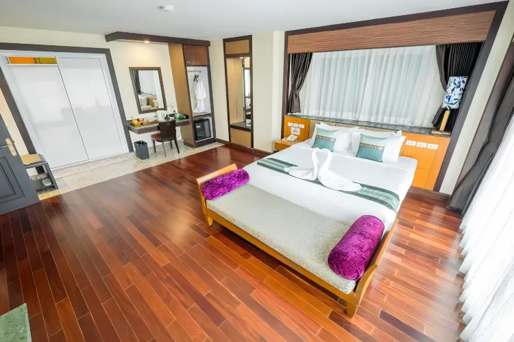 ห้องสวีทเตียงคิงไซส์พร้อมวิวแม่น้ำ