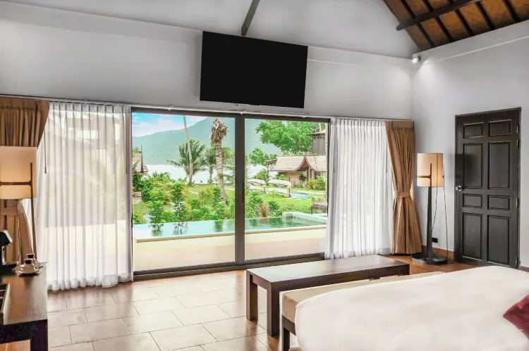 วิลล่า 2 ห้องนอนพร้อมสระว่ายน้ำวิวทะเล