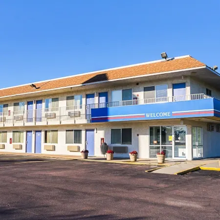 Motel 6 Mitchell, SD