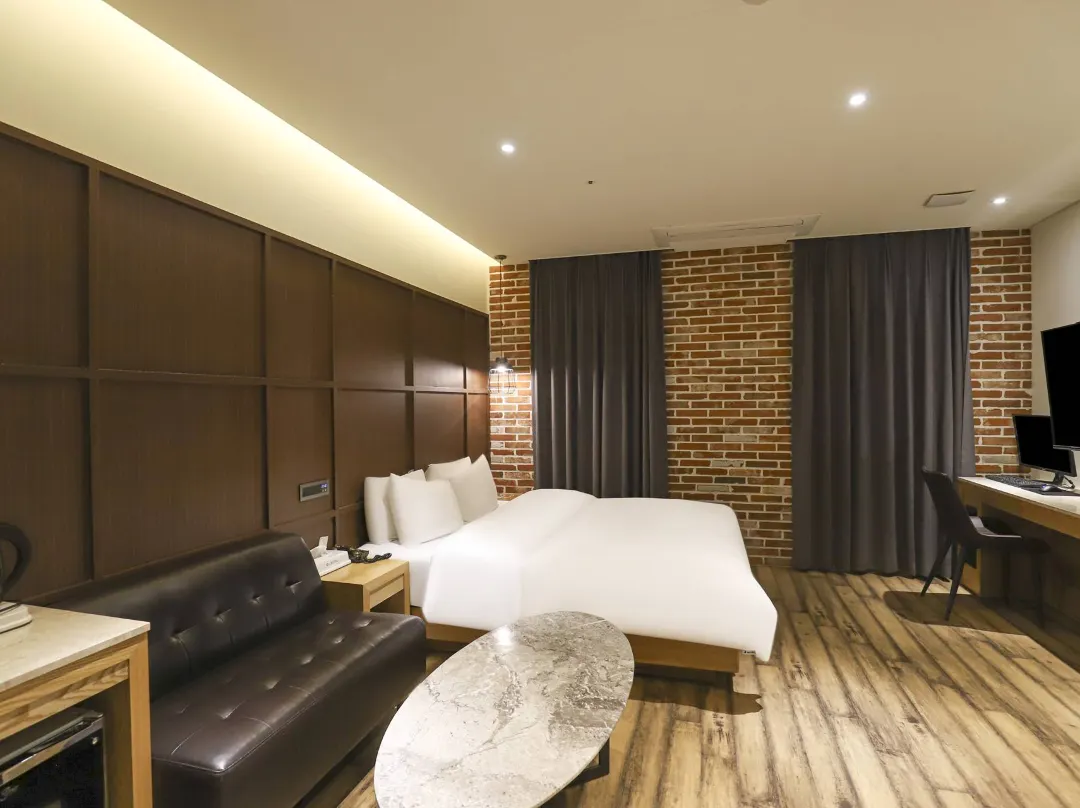 Cheongju J Hotel - Daedeok