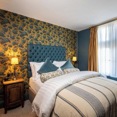 Classic Double Room Red Lion Promo Code