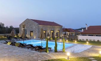Lichnos Luxury Suites - Housity