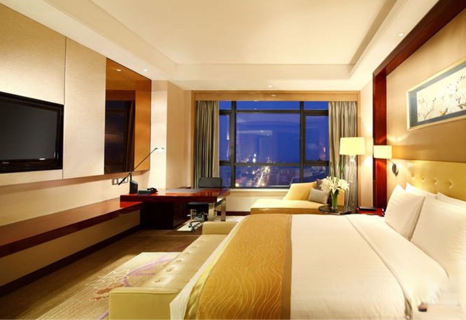 行政楼层豪华大床房-（杜拉维特衞浴+超大豪华浴缸）