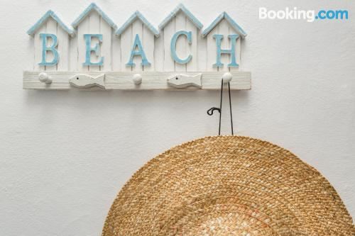 带阳台和海景的豪华双人房