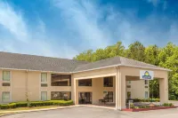 Clarion Pointe Vidalia - Lyons West