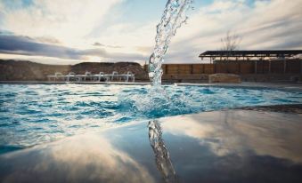 Desert Reef Hot Springs